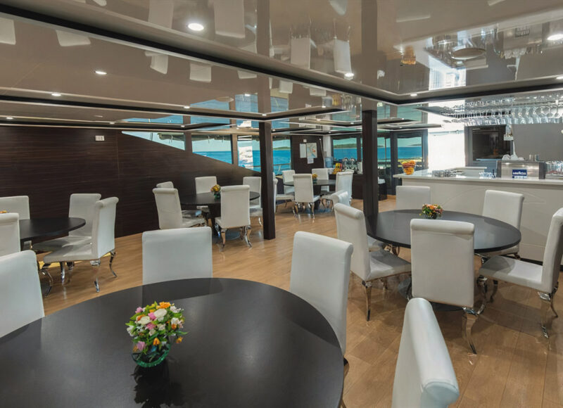 SD YACHT (30) SD YACHT (30)