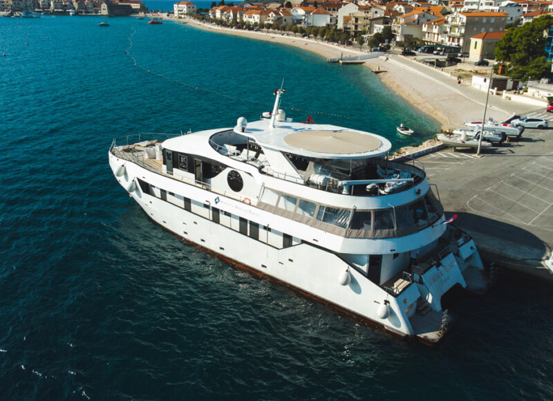 SD YACHT (34) SD YACHT (34)